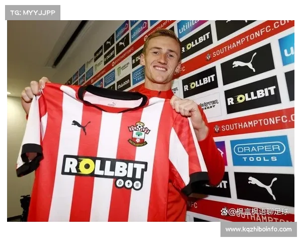 南安普顿前锋唐斯吸引德甲球队关注，但暂无正式报价